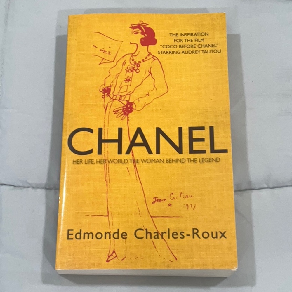 CHANEL Coffee Table Book in Yellow and Black